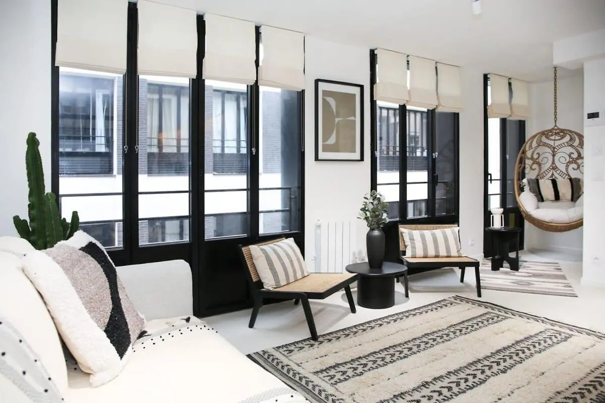 Appartement De Caractere Aux Portes Du Marais - 4P - Flat-Guest contacts