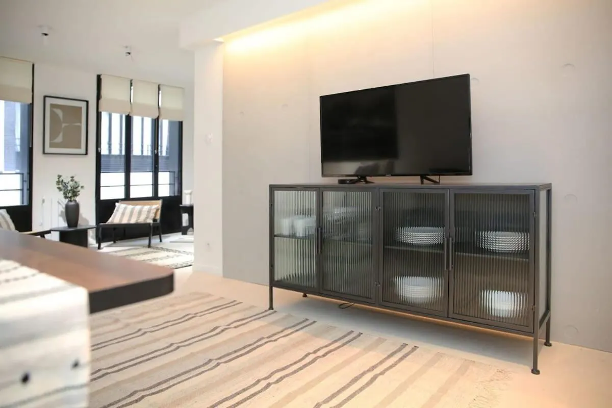 Appartement De Caractere Aux Portes Du Marais - 4P - Flat-Guest 파리 0*,